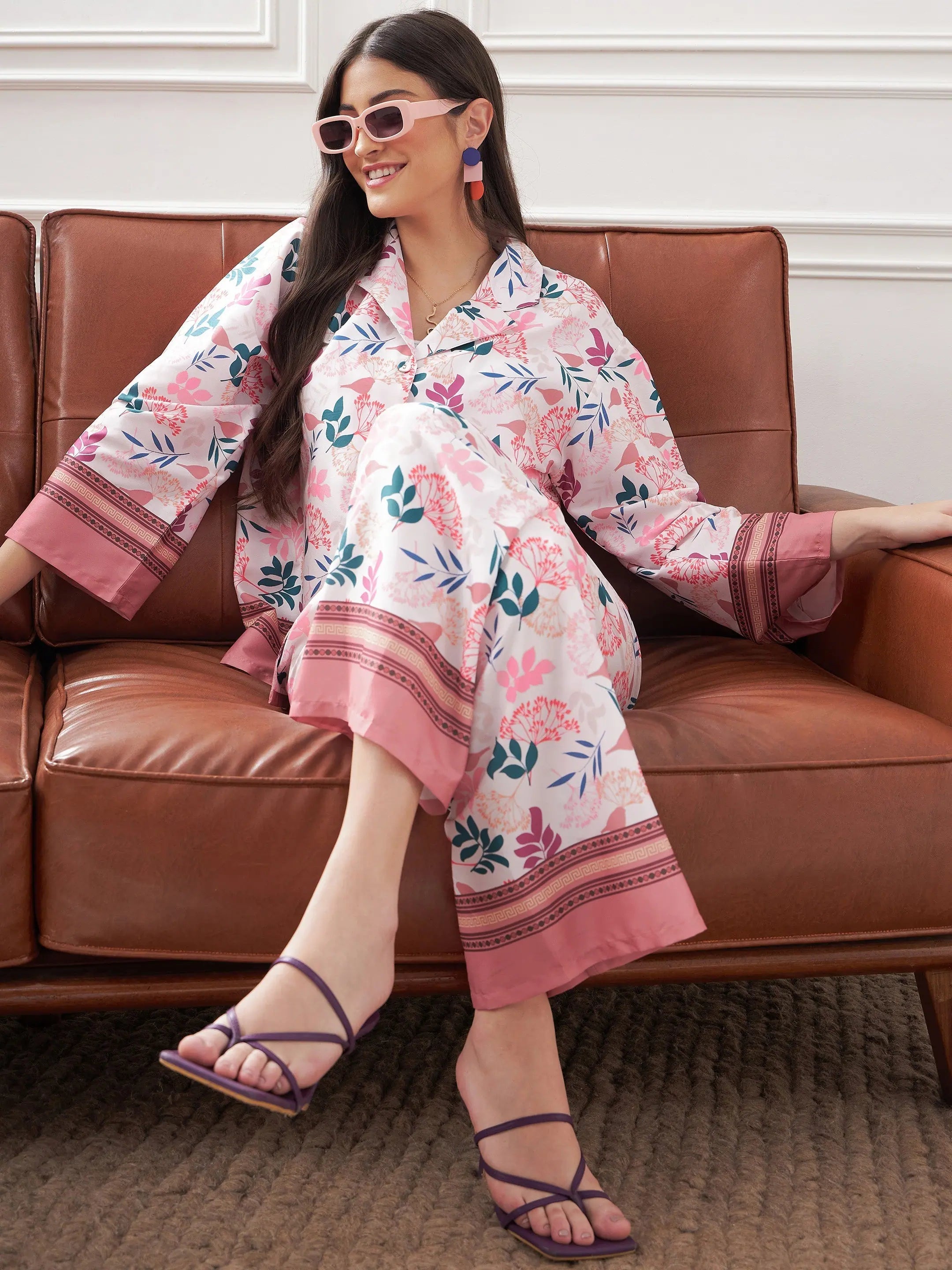 Women Off White & Mauve Floral Notch Collar Shirt With Lounge Pants-- Boxy Fit Fitted Loose