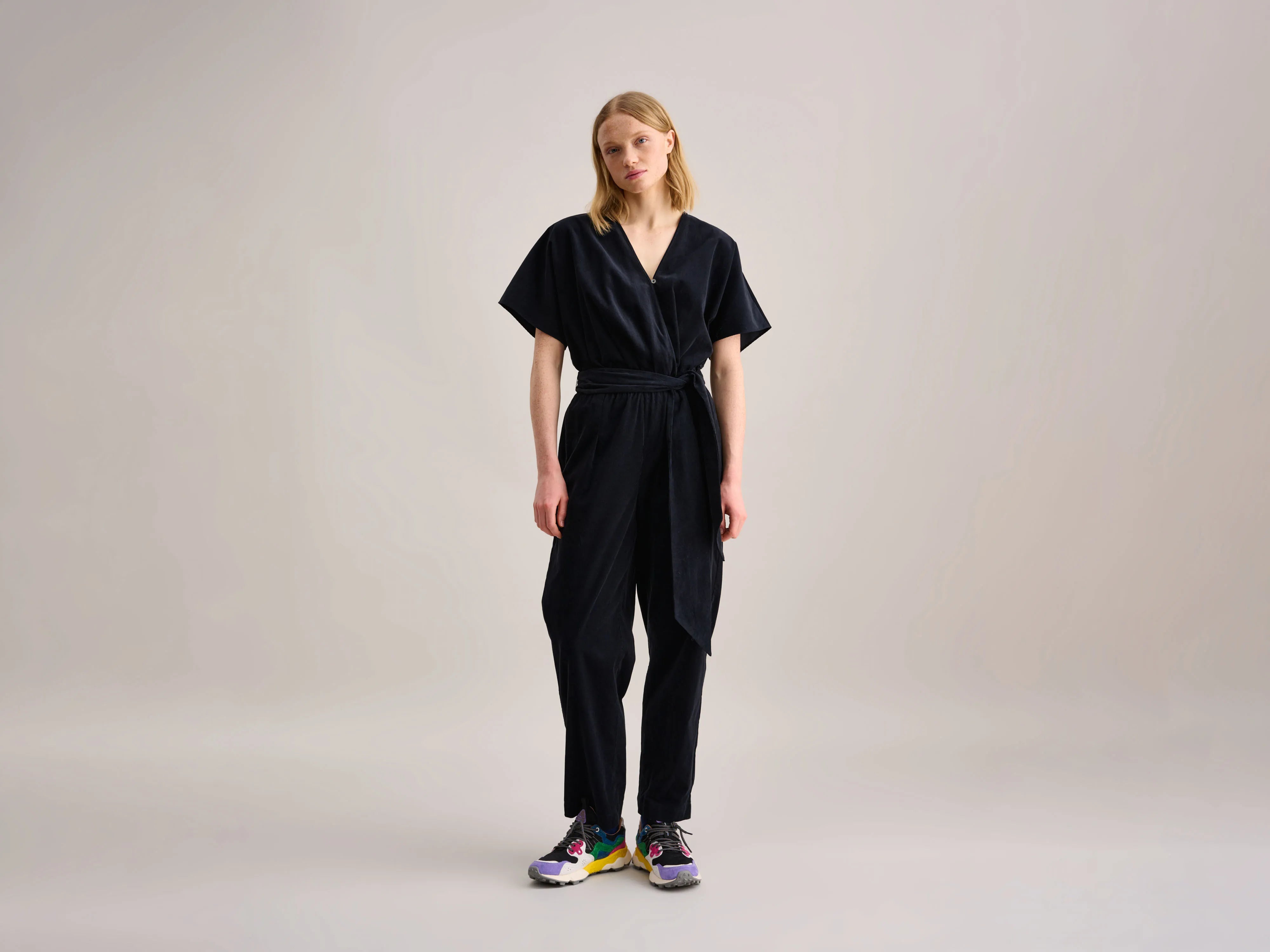 Honolulu Jumpsuit (232 / W / AMERICA) High-waisted jumpsuit, Sleek, Comfortable, Summer style