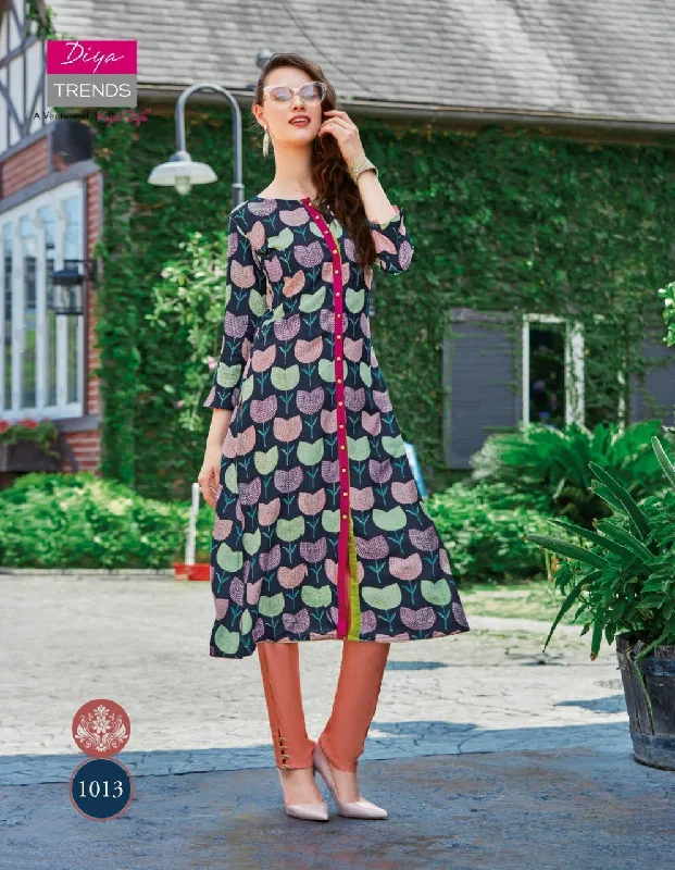 1013 Globus City Rayon Print Kurti with Rayon Pant Comfortable Denim Leggings