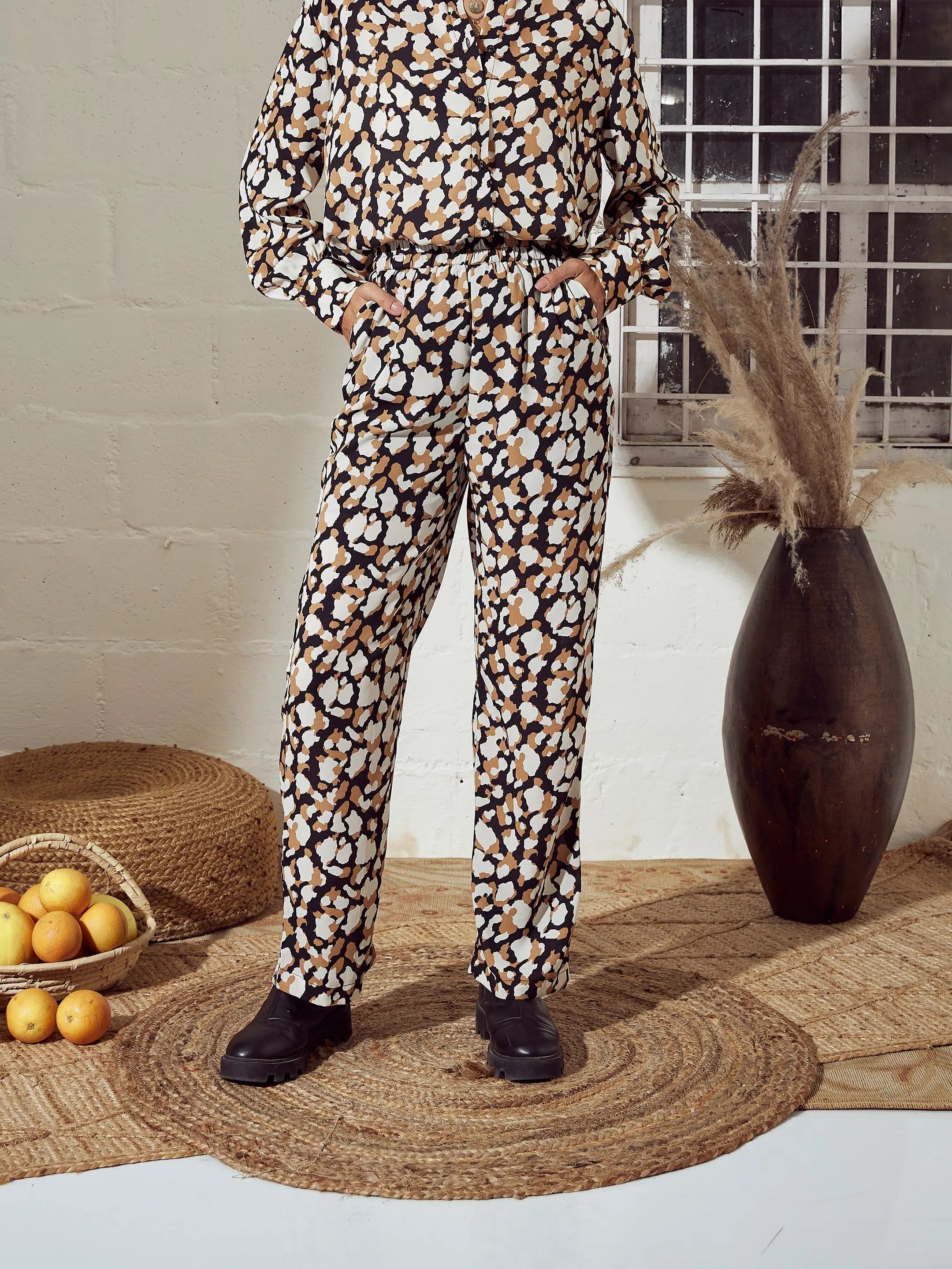 Women Beige Abstract Print Straight Pants Relaxed Linen Pants