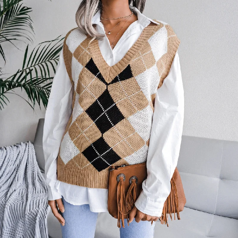 College Style Diamond V-Neck Loose Knit Lady Vest Sweater