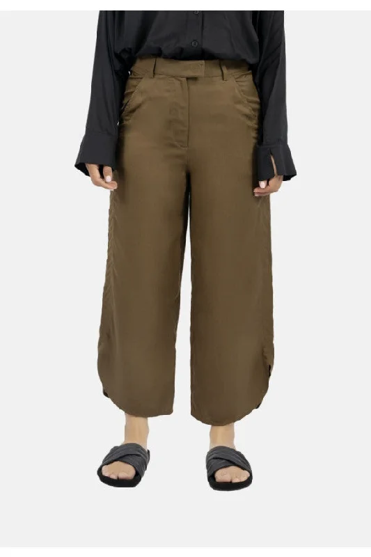 Auckland Pants in Taupe